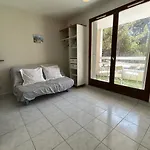Appartamento à Avec Piscine, Terrasse, Parking Privé, à 1km De La - Fr-1-338-504