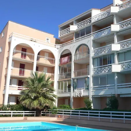Apartment A Avec Piscine, Terrasse, Parking Prive, A 1km De La - Fr-1-338-504 *