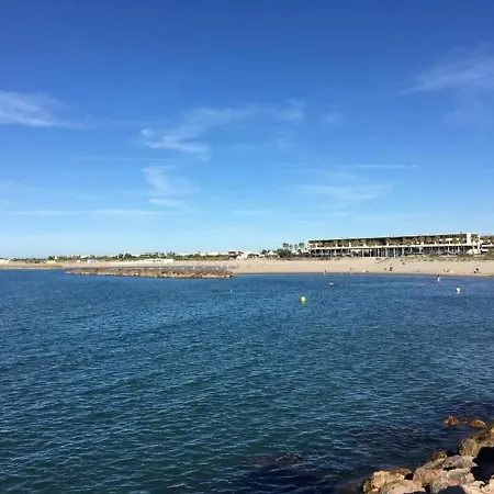 A Avec Piscine, Terrasse, Parking Prive, A 1km De La - Fr-1-338-504 Apartment