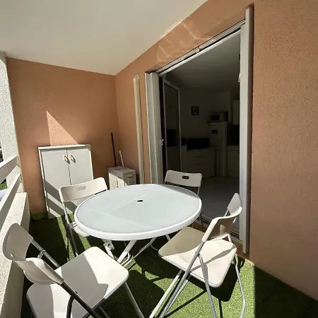 Apartment A Avec Piscine, Terrasse, Parking Prive, A 1km De La - Fr-1-338-504