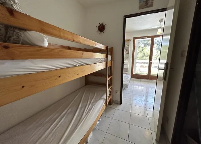 Apartamento à Avec Piscine, Terrasse, Parking Privé, à 1km De La - Fr-1-338-504 Sète