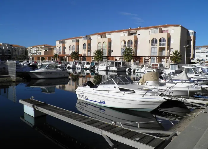 à Avec Piscine, Terrasse, Parking Privé, à 1km De La - Fr-1-338-504 Apartamento *